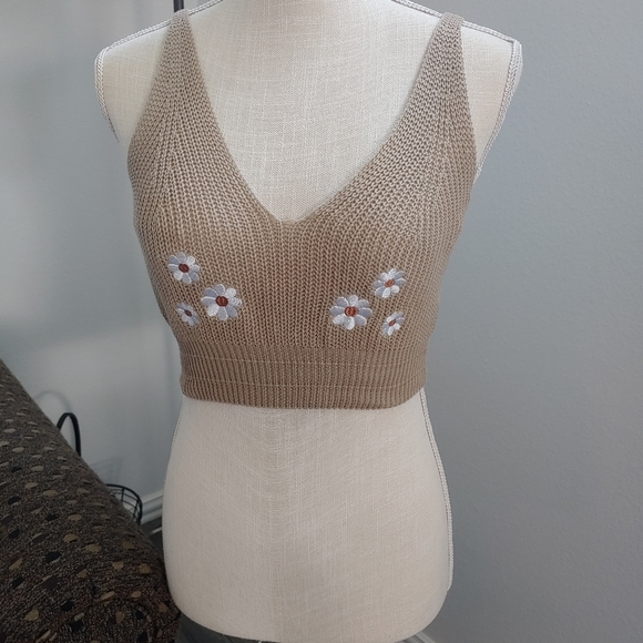 SHEIN Tops - SHEIN Rib Knit Crop Top